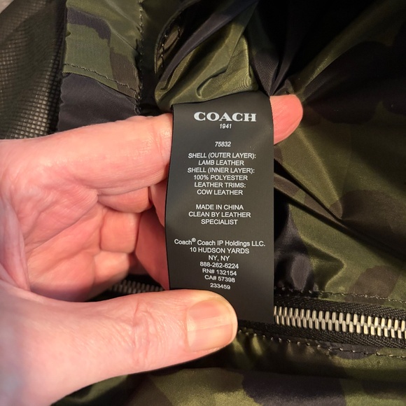 Coach Leather Jacket - Reversible and brand new Black Camo Size 40 - Picture 11 of 11